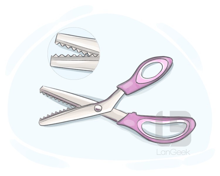 Fine pinking clearance shears