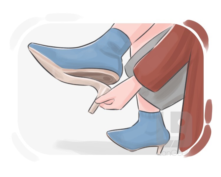 down at heel definition and meaning