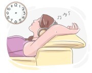 to [have] time on {one's} hands